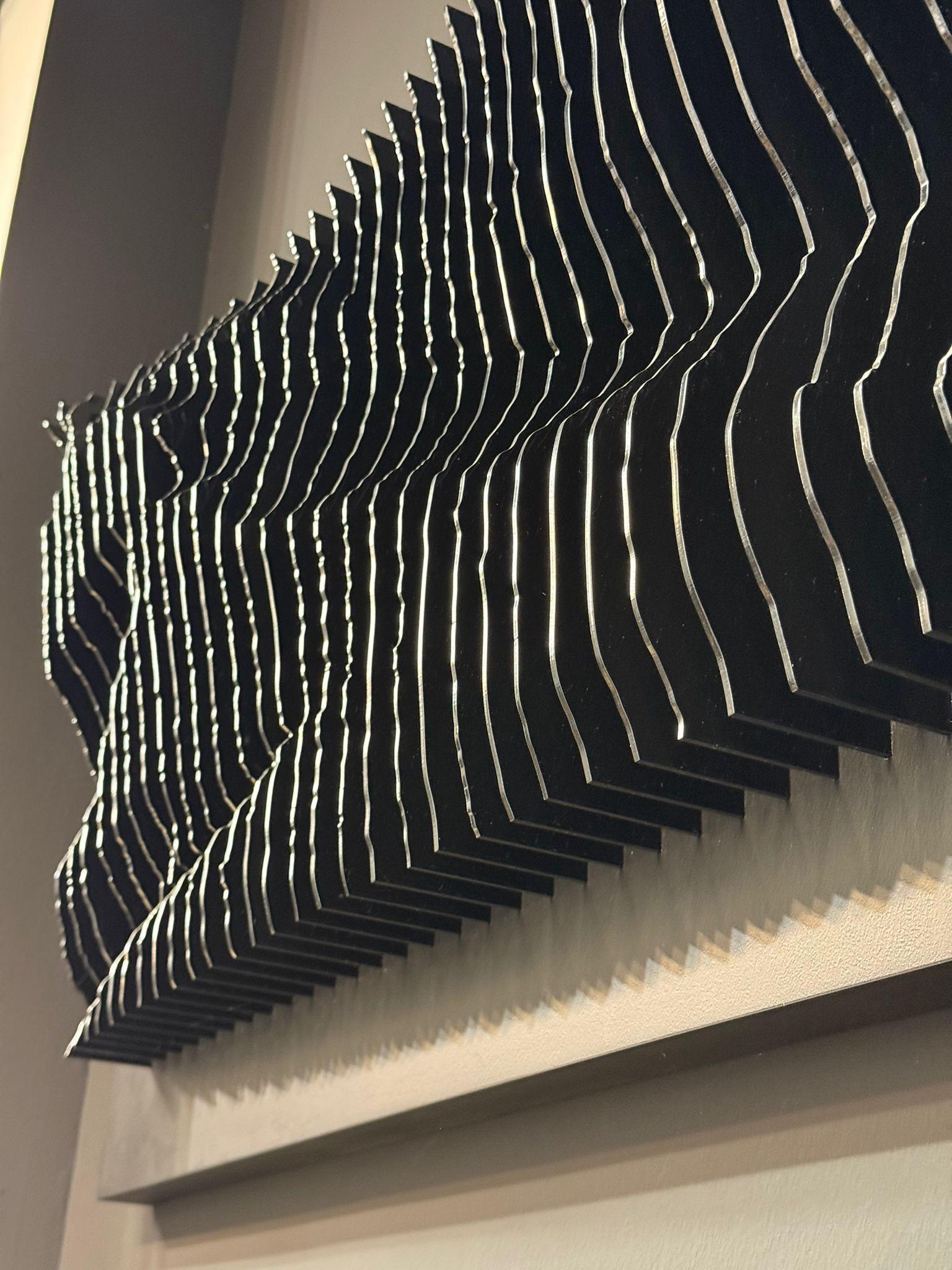 WandculPTURE Abstraktes schwarzes Plexiglasholz Zeitgenössisches Künstler Mareo Rodriguez im Angebot 2