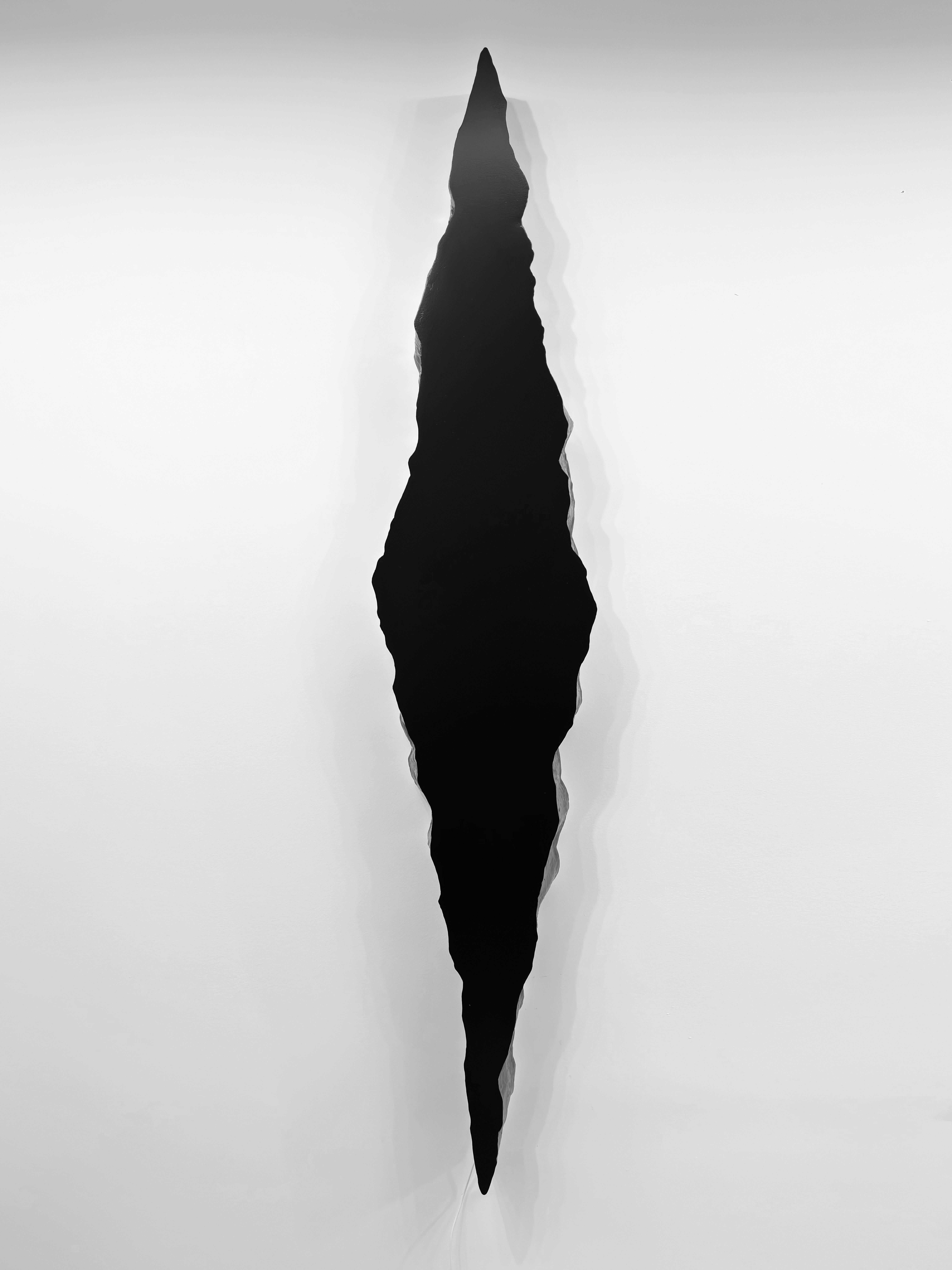 Sculpture murale noire abstraite résine LED Contemporay Mareo Rodriguez en vente 7