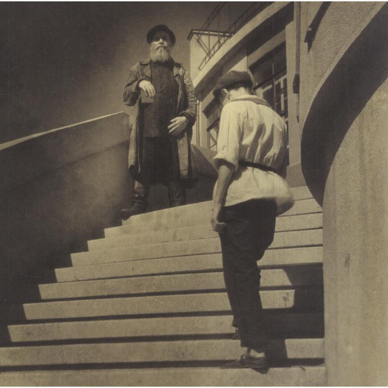 Margaret Bourke-White „A Workers“ Club in Moskau 1930“, Offsetlithographie 2018- Offsetlithographie im Angebot 2