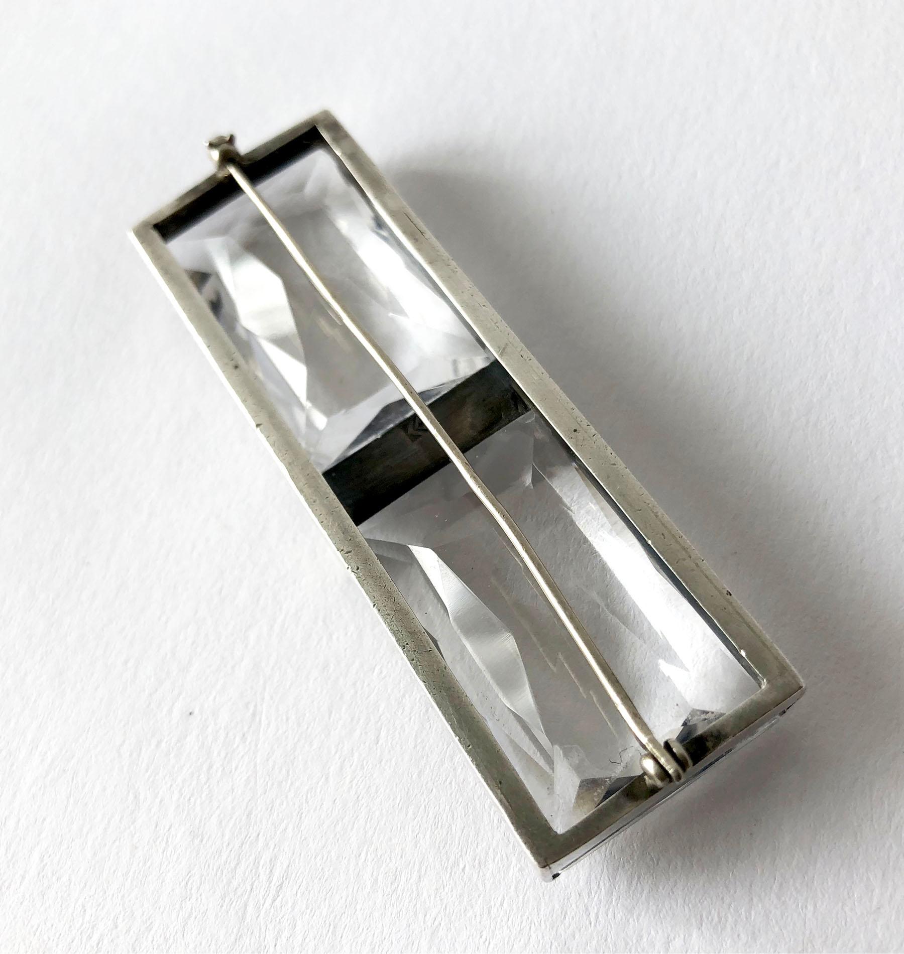 Margaret De Patta Sterling Silver Rock Crystal Onyx California Modernist Brooch In Good Condition In Palm Springs, CA