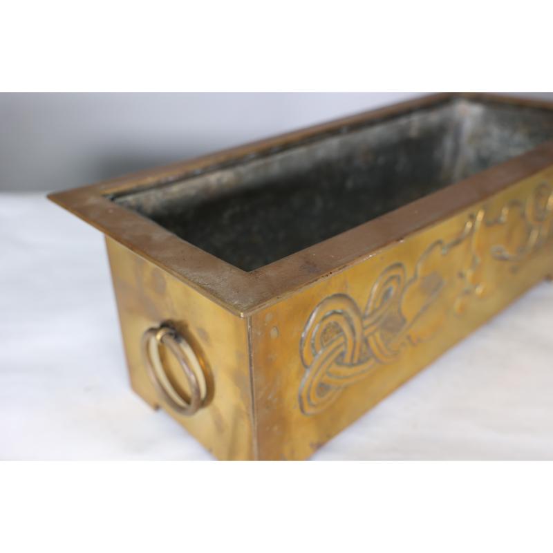 Margaret Gilmour School. A Glasgow School brass planter with floral decoration. For Sale 8