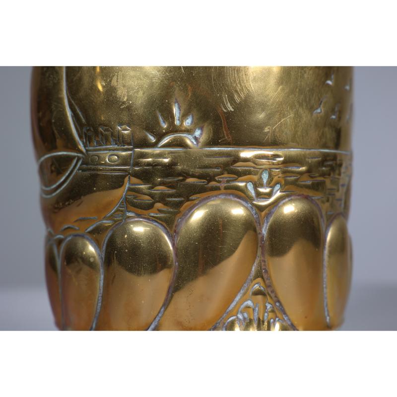 Margaret Gilmour School. An Arts & Crafts brass planter with a galleon at sea. For Sale 7