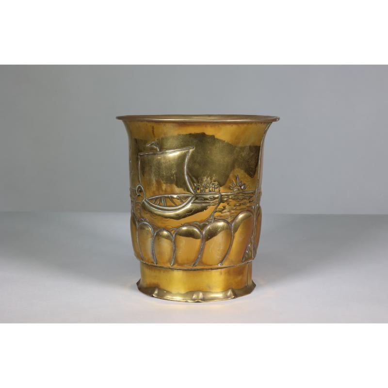 Margaret Gilmour School. An Arts & Crafts brass planter with a galleon at sea. For Sale 1