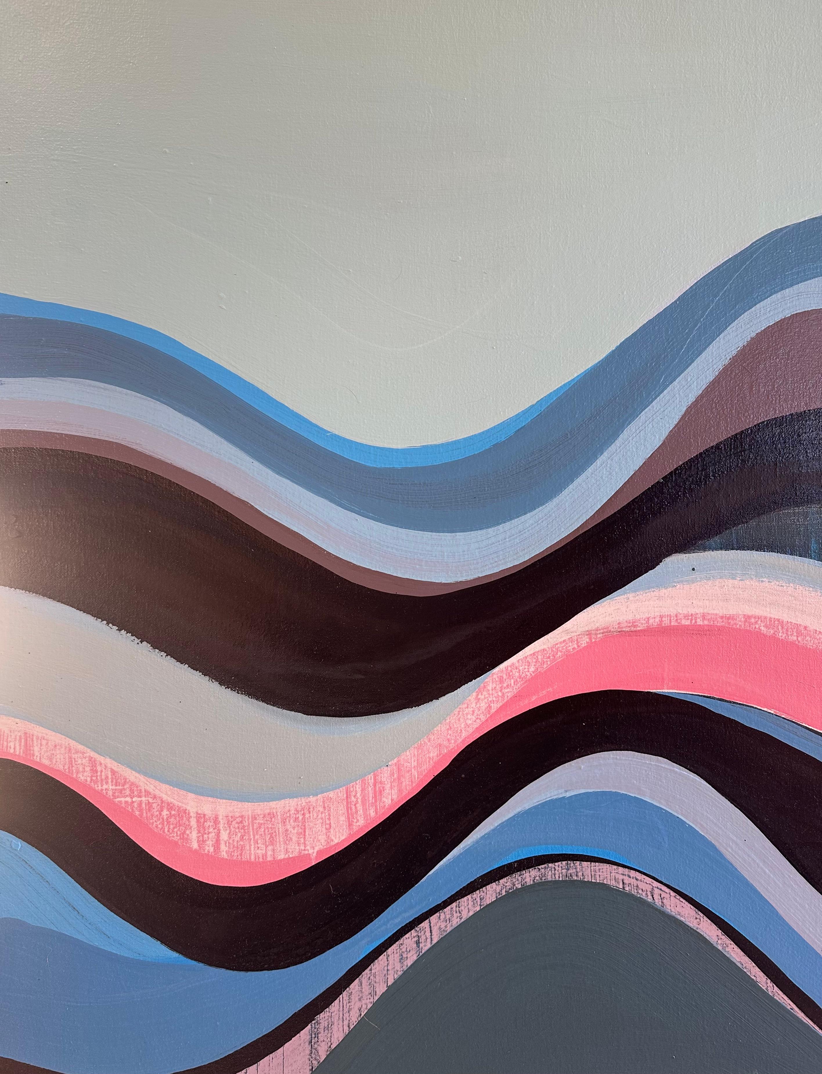 Dieses zeitgenössische abstrakte Gemälde in Acryl und Tusche auf Leinwand untersucht die Eigenschaften abstrakter kurvenförmiger Formen, die sie in den örtlichen Gegebenheiten ihrer Umgebung findet. Diese Erfahrung wird in einem sowohl