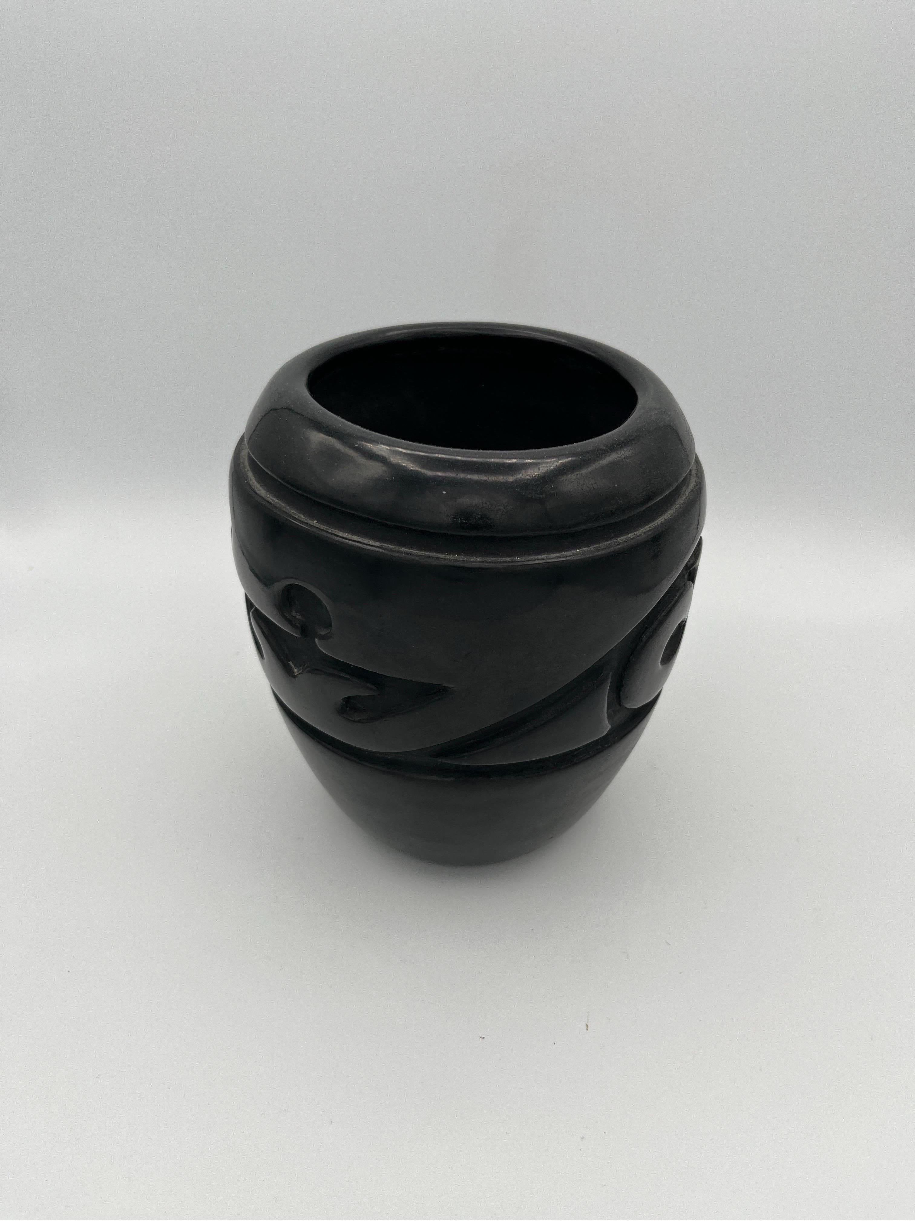20th Century Margaret Tafoya Santa Clara Native American Carved Blackware Pottery Vase For Sale