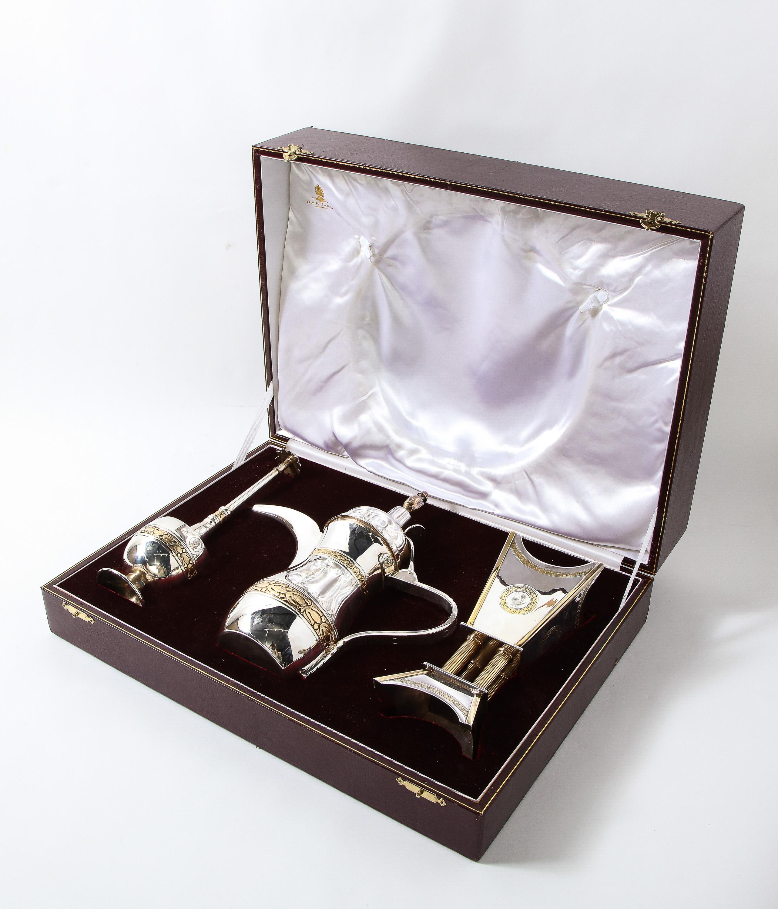 20th Century Margaret Thatcher and State of Qatar, Garrard & Co. Silver Gilt Presentation Set For Sale