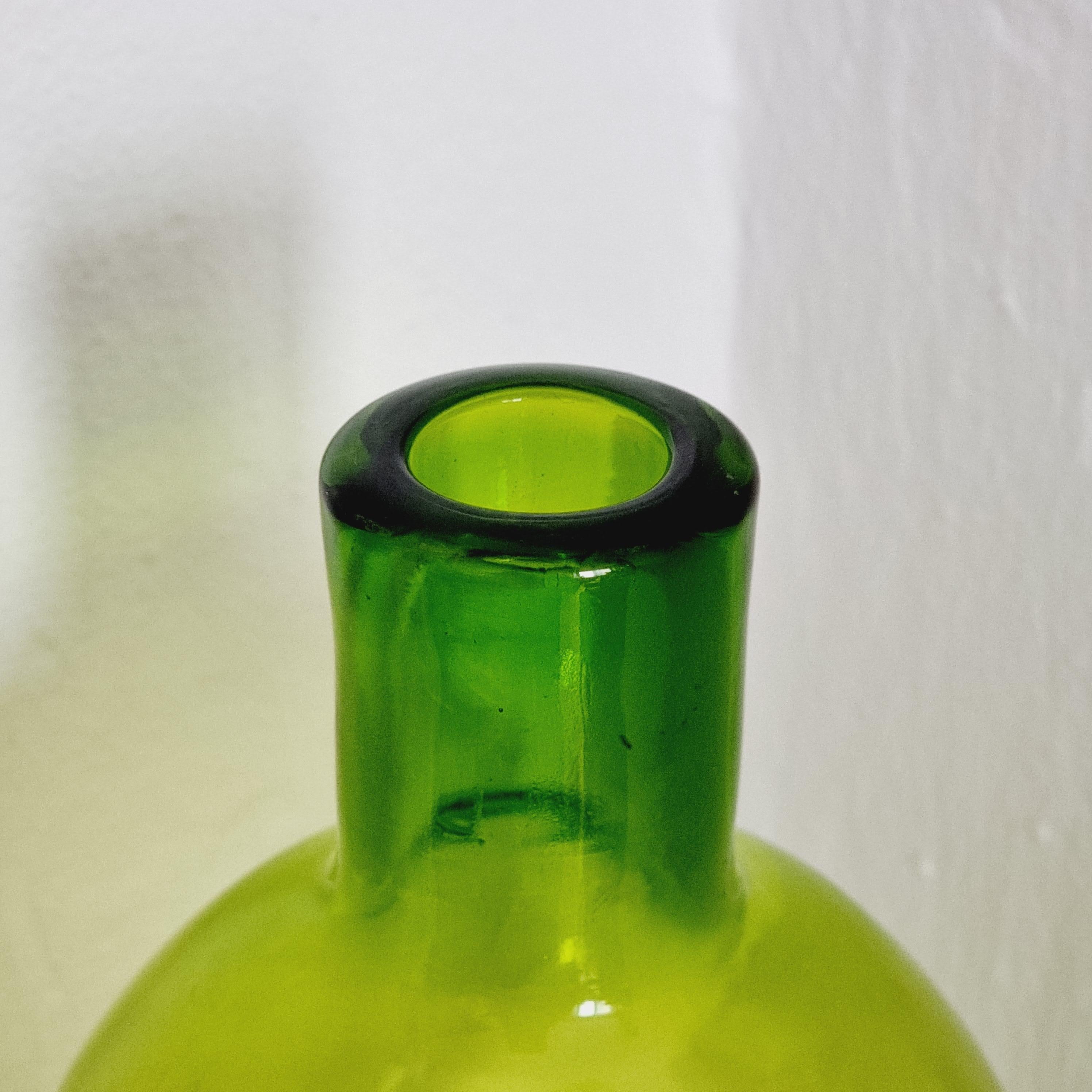 A large apple green glass vase designed by Margareta Hennix for Reijmyre Sweden 1990s. 

Signed M. Hennix

In good condition.