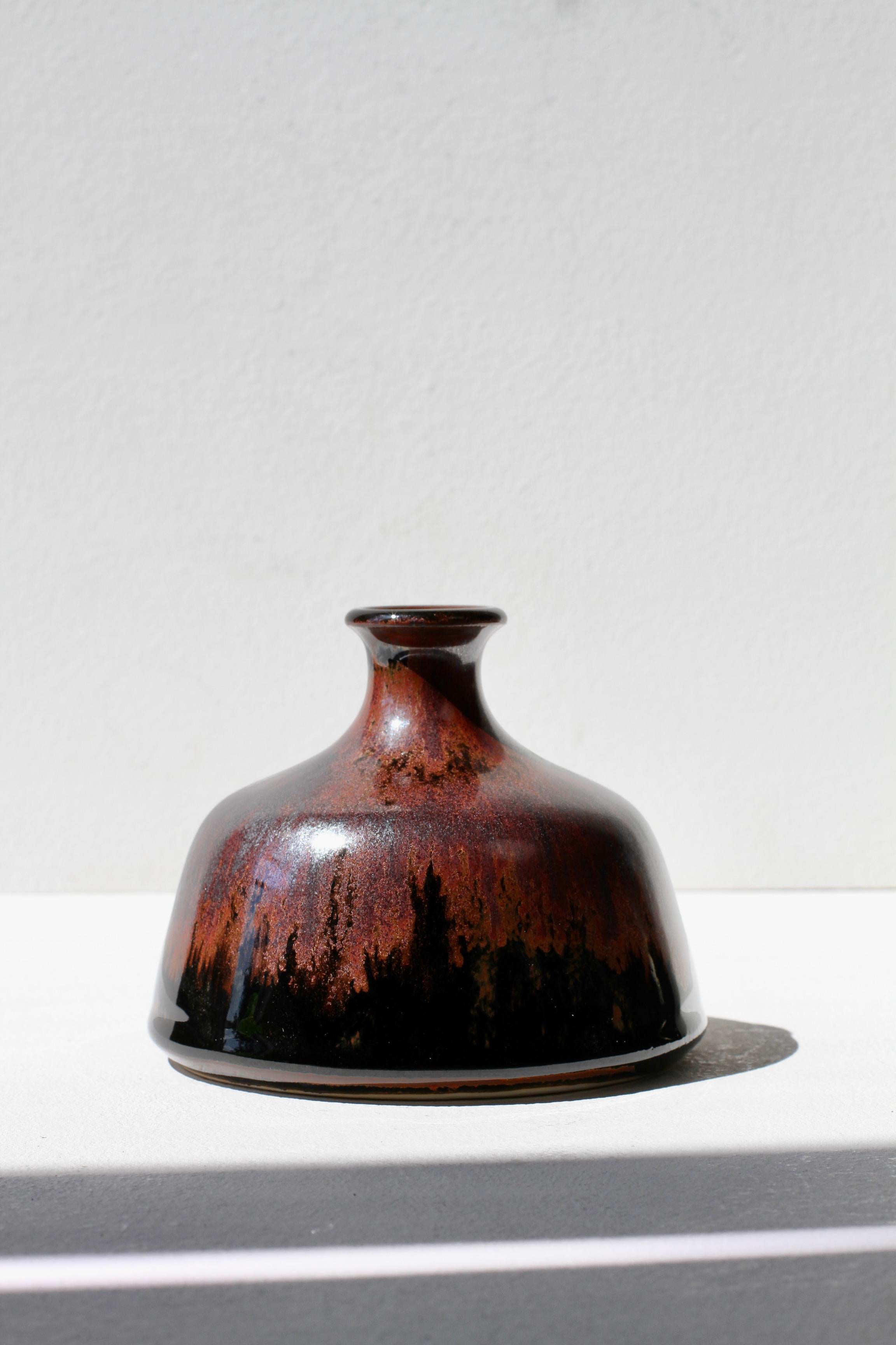 Vernissé Margarete Schott German Studio Pottery Brown & Black Glazed Vintage Vase c.1984 en vente