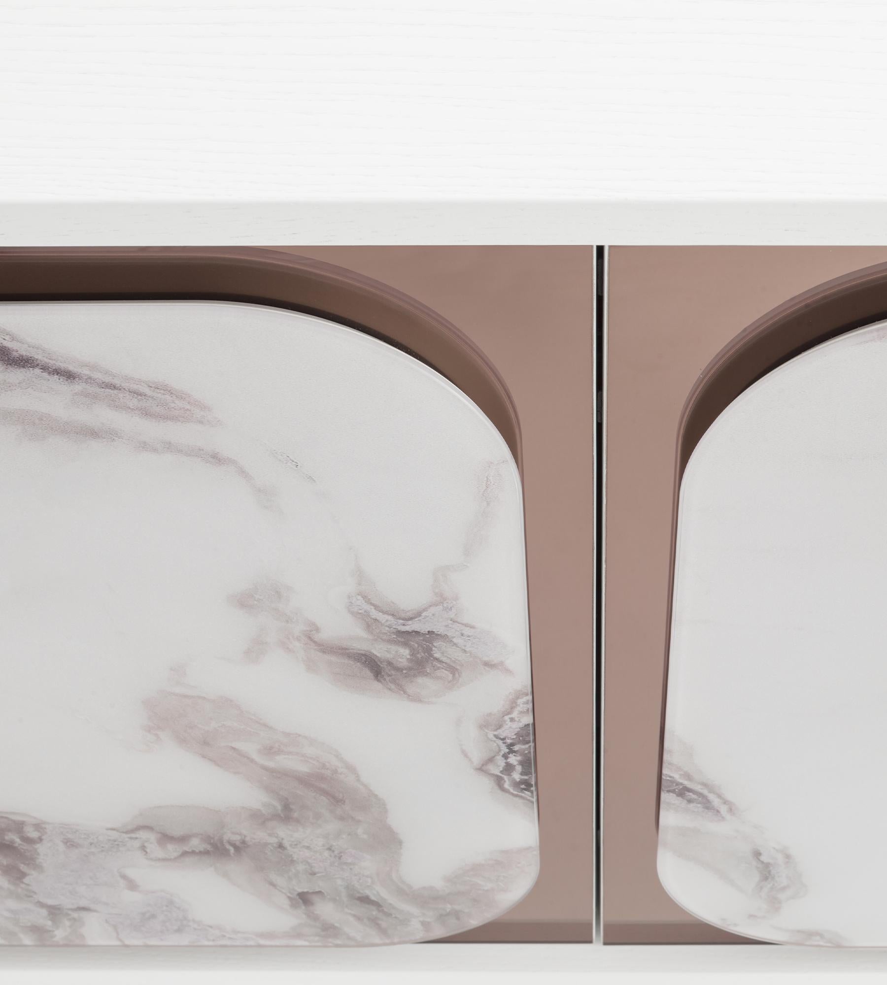Cómoda Margarette, cuatro puertas, de Morica Design Posmoderno en venta