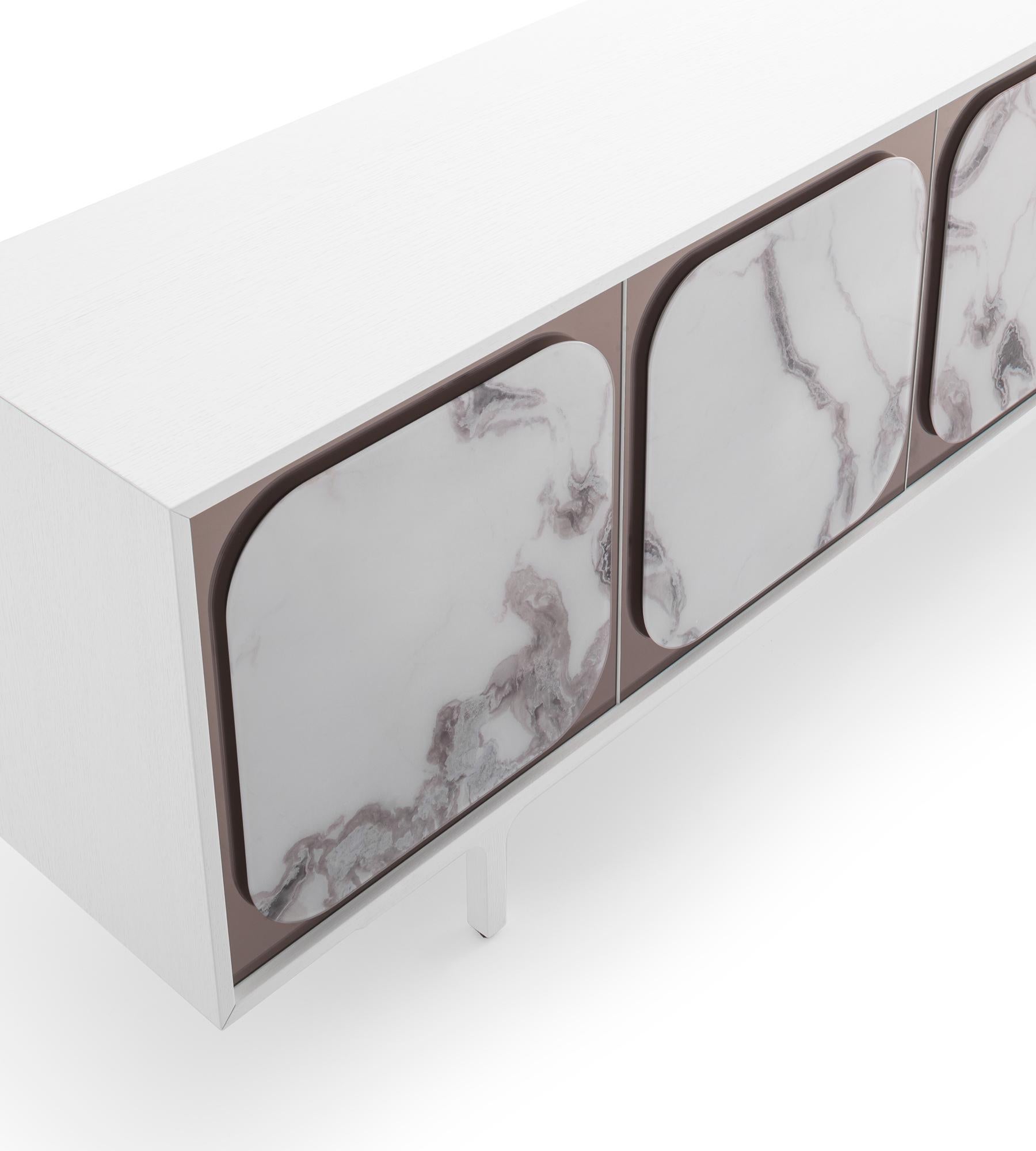 Cómoda Margarette, cuatro puertas, de Morica Design Italiano en venta