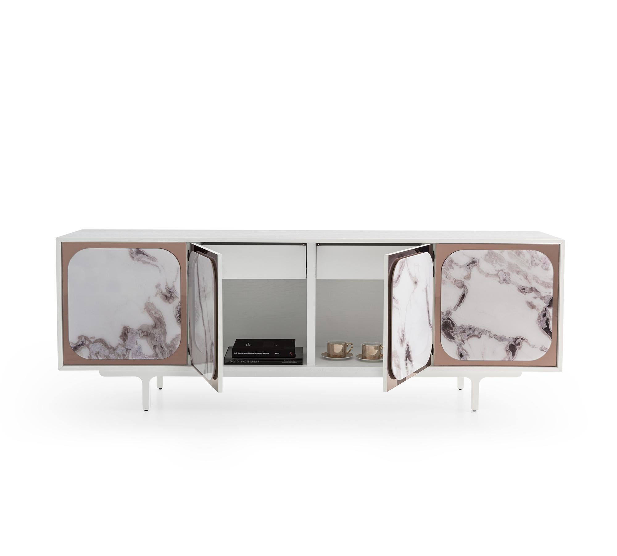 Cómoda Margarette, cuatro puertas, de Morica Design en venta 1