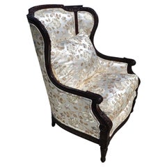 Marge Carson Silla con respaldo de seda bordada con 7 almohadas