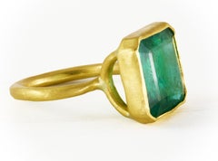 Margery Hirschey 22 Karat Gold with 8.04 Carat Zambian Emerald Ring