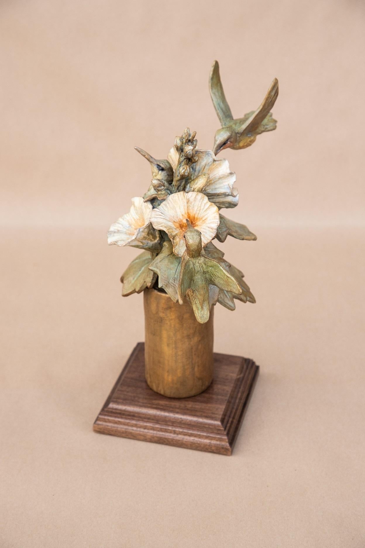 Bronze Beauties, Hummingbirds und Hollyhocks im Angebot 1