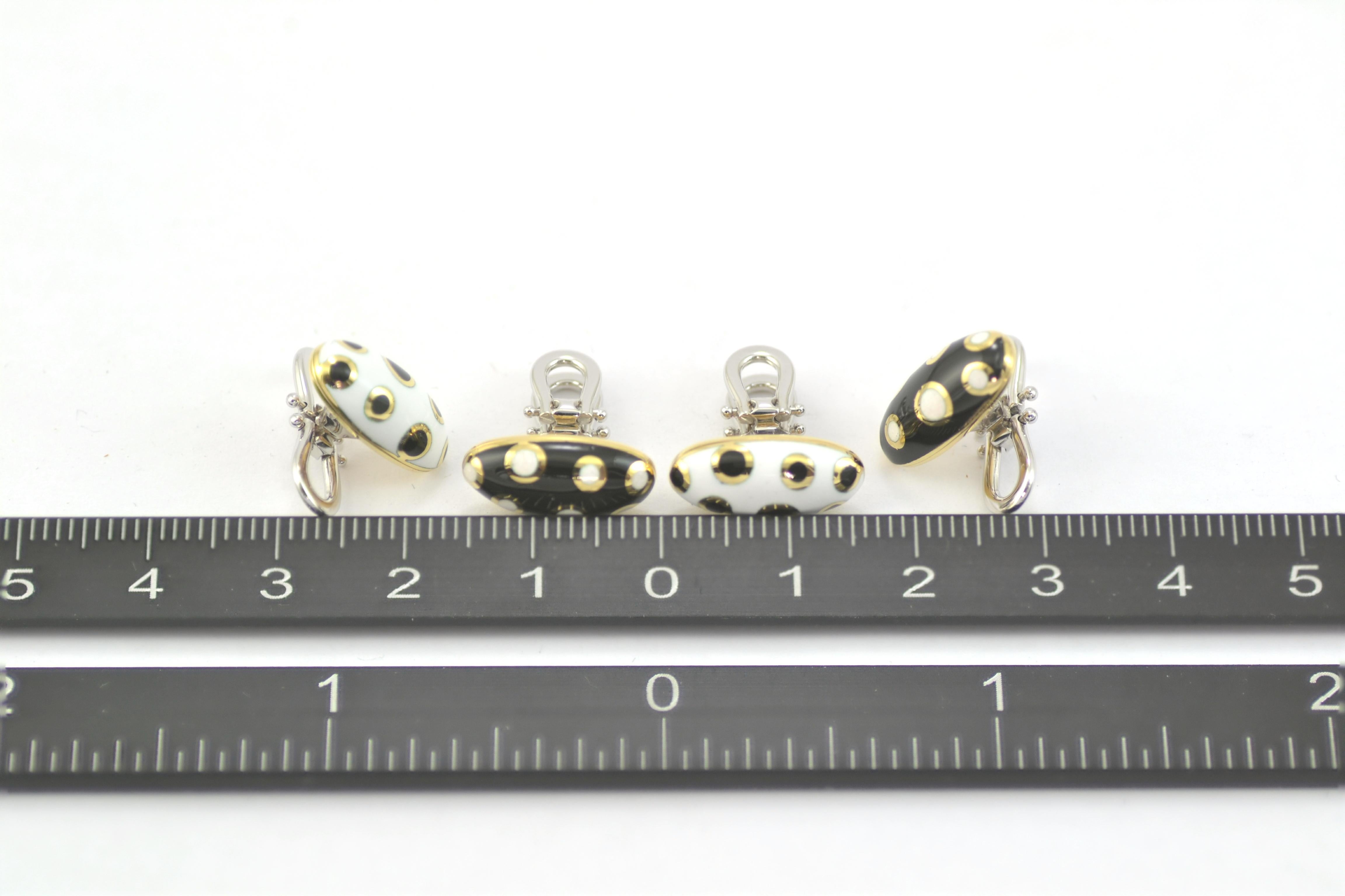 Schwarz Weiß Polka Dot  18 Karat Gelbgold Emaille-Ohrstecker Manschettenknöpfe Kleid Set im Zustand „Neu“ im Angebot in Valenza , IT