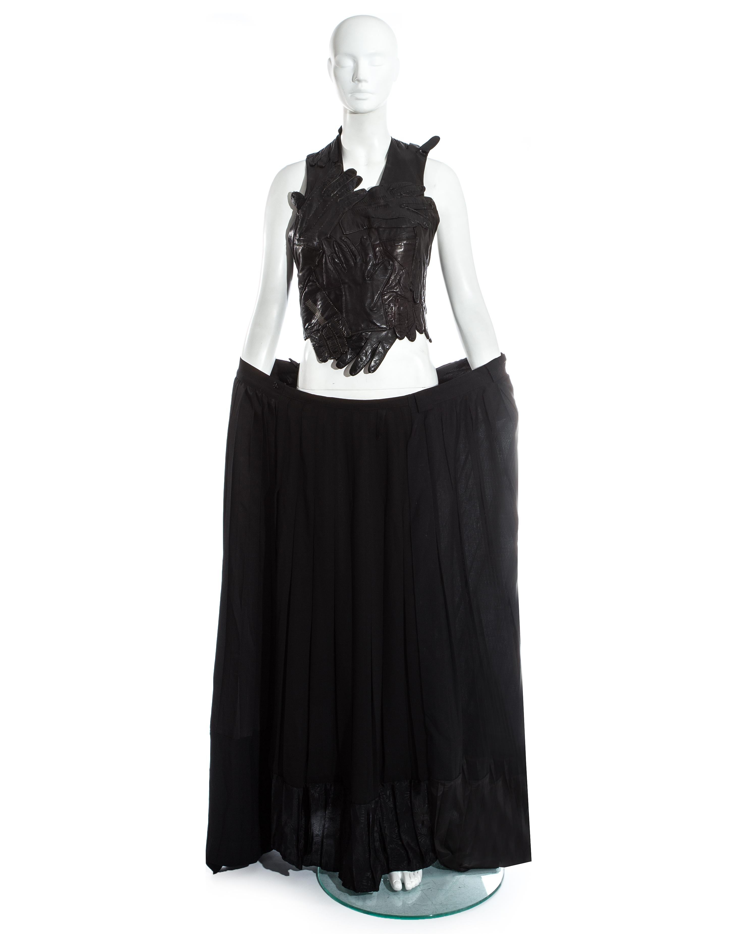 Margiela Artisanal black glove top and pleated skirt runway ensemble, ss 2001 For Sale 6