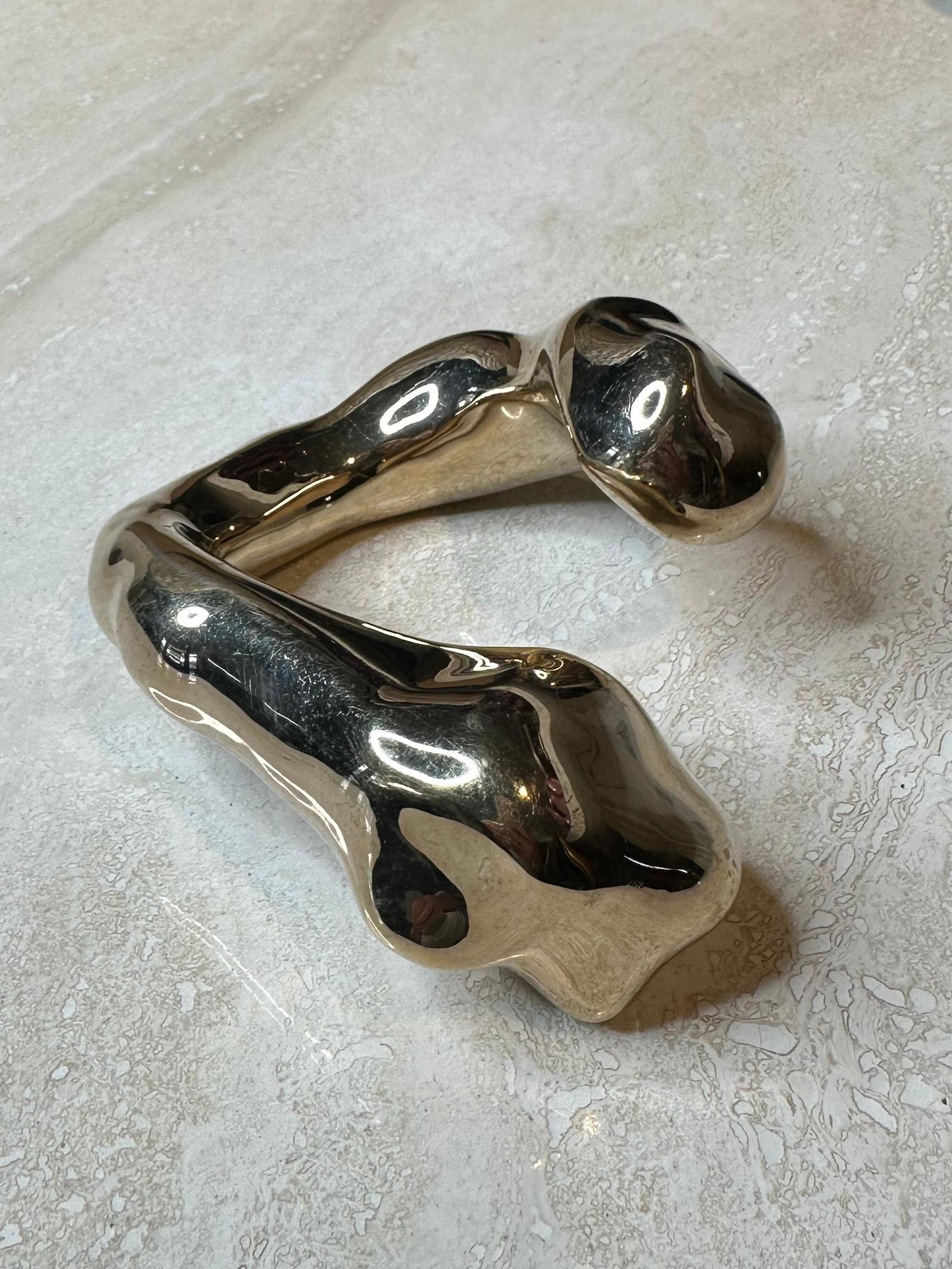 Bracelet jonc abstrait vintage Boho Margiela en vente 1