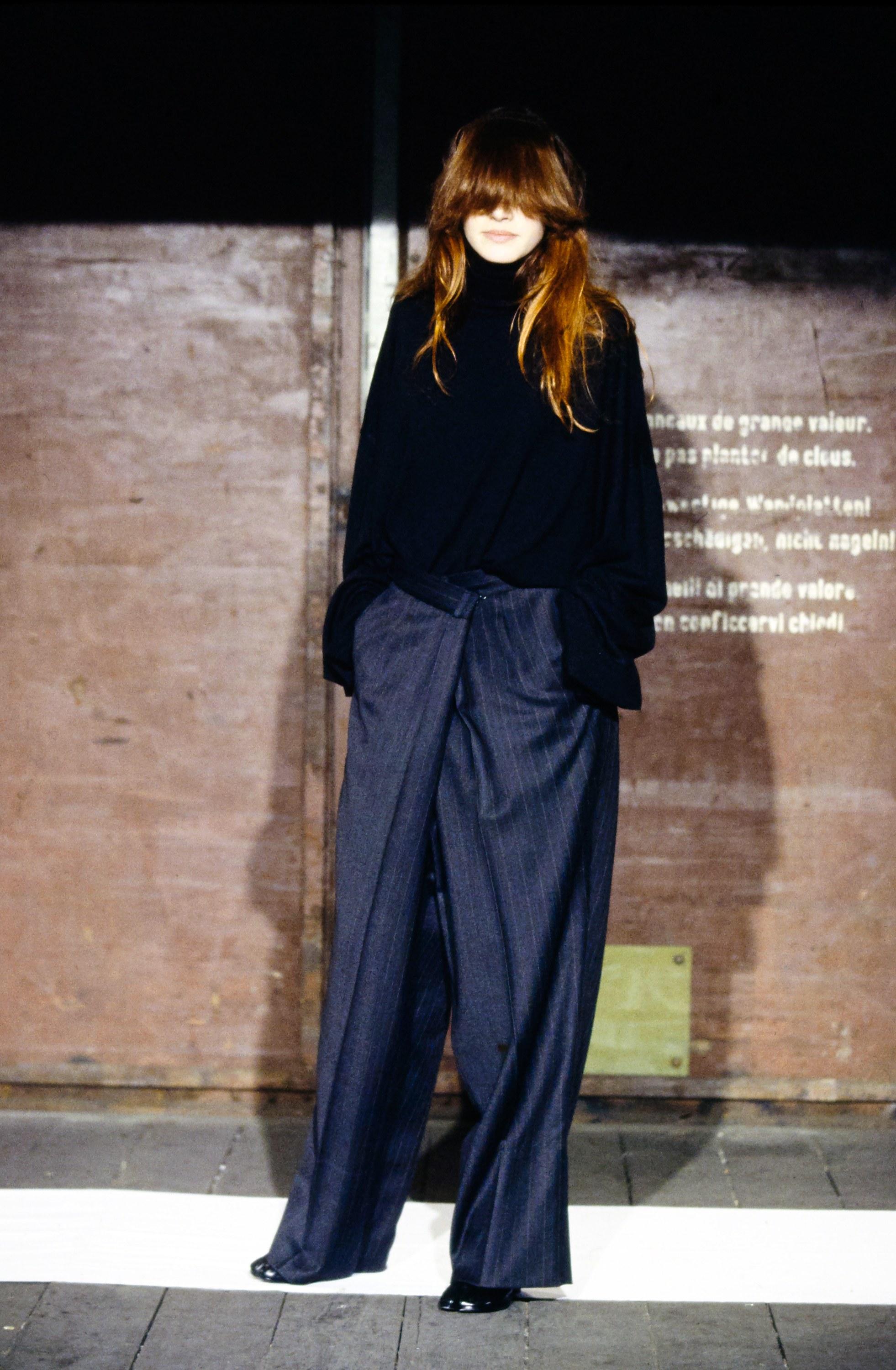 Women's Margiela grey wool oversized size 78 folded pants, fw 2000 For Sale