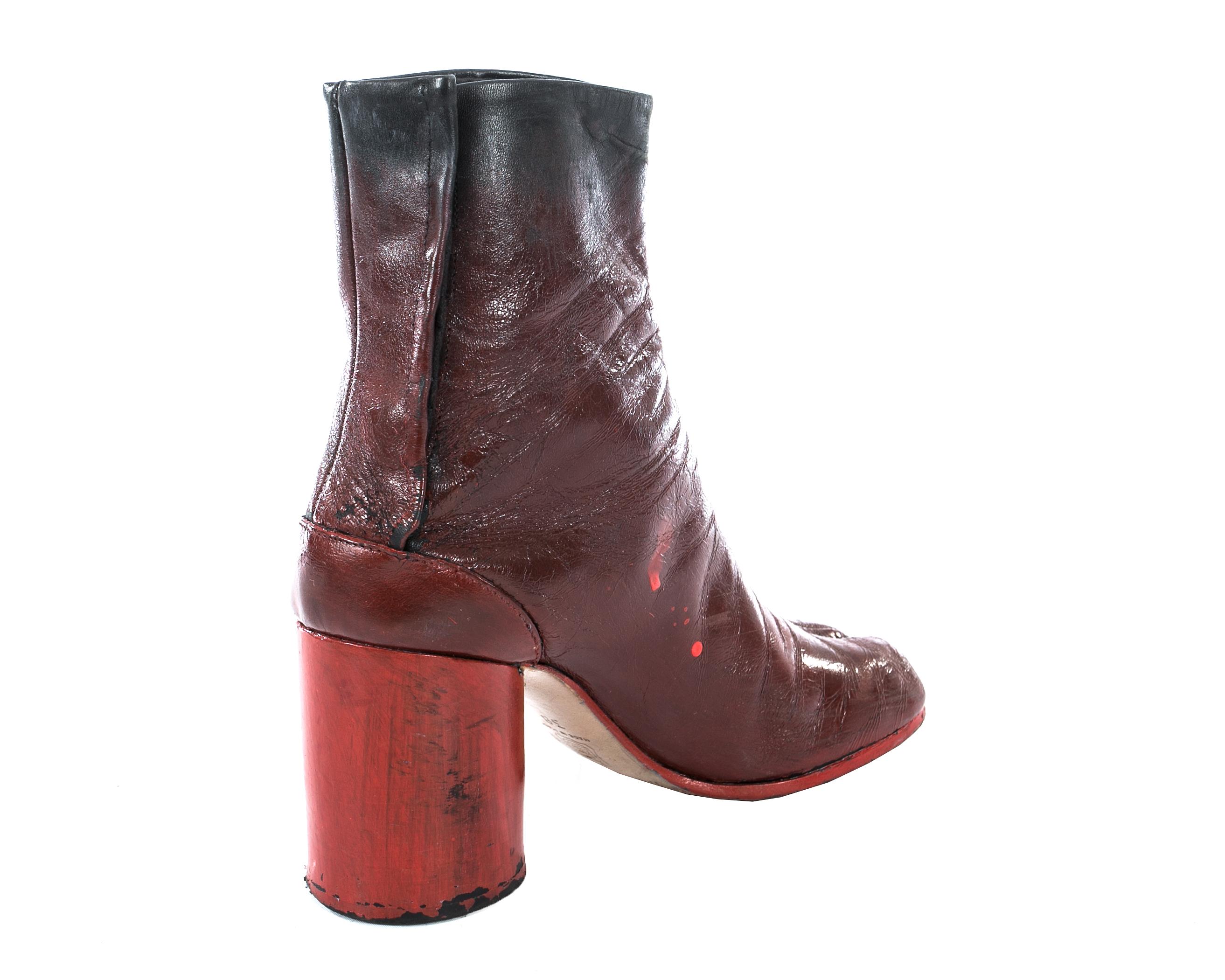 Black Margiela red leather painted tabi boots, fw 1995 For Sale