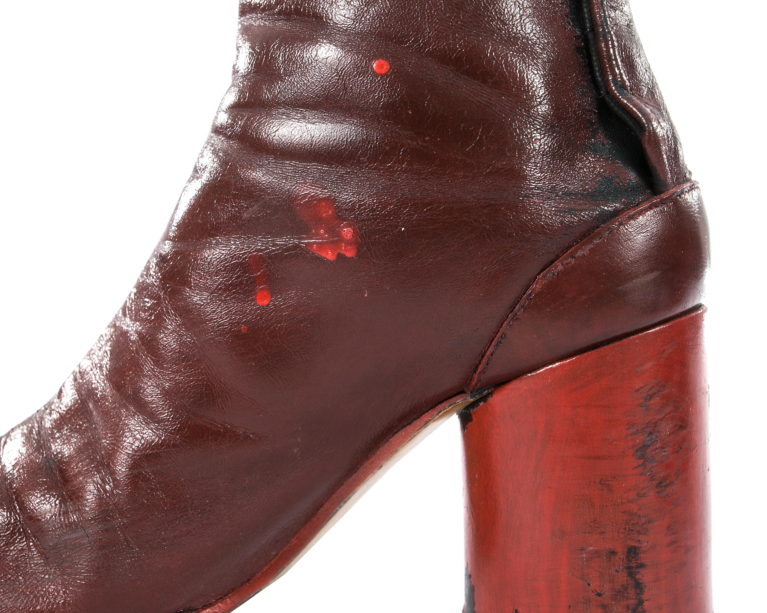 Margiela red leather painted tabi boots, fw 1995 In Good Condition For Sale In London, GB