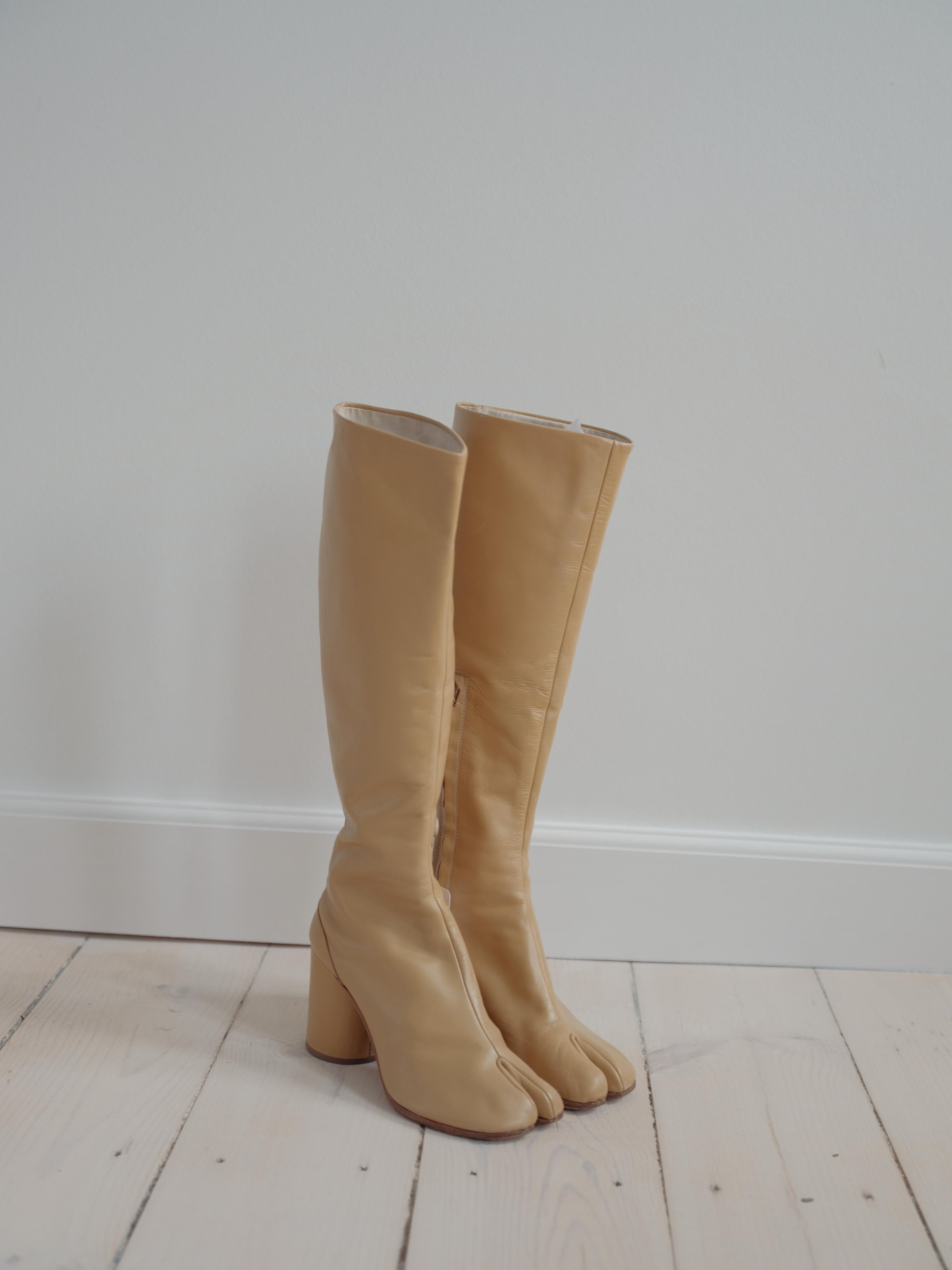 Margiela Tabi Knee High Boots 2004 look book collection  Beige  Leather  EU 38  For Sale 3