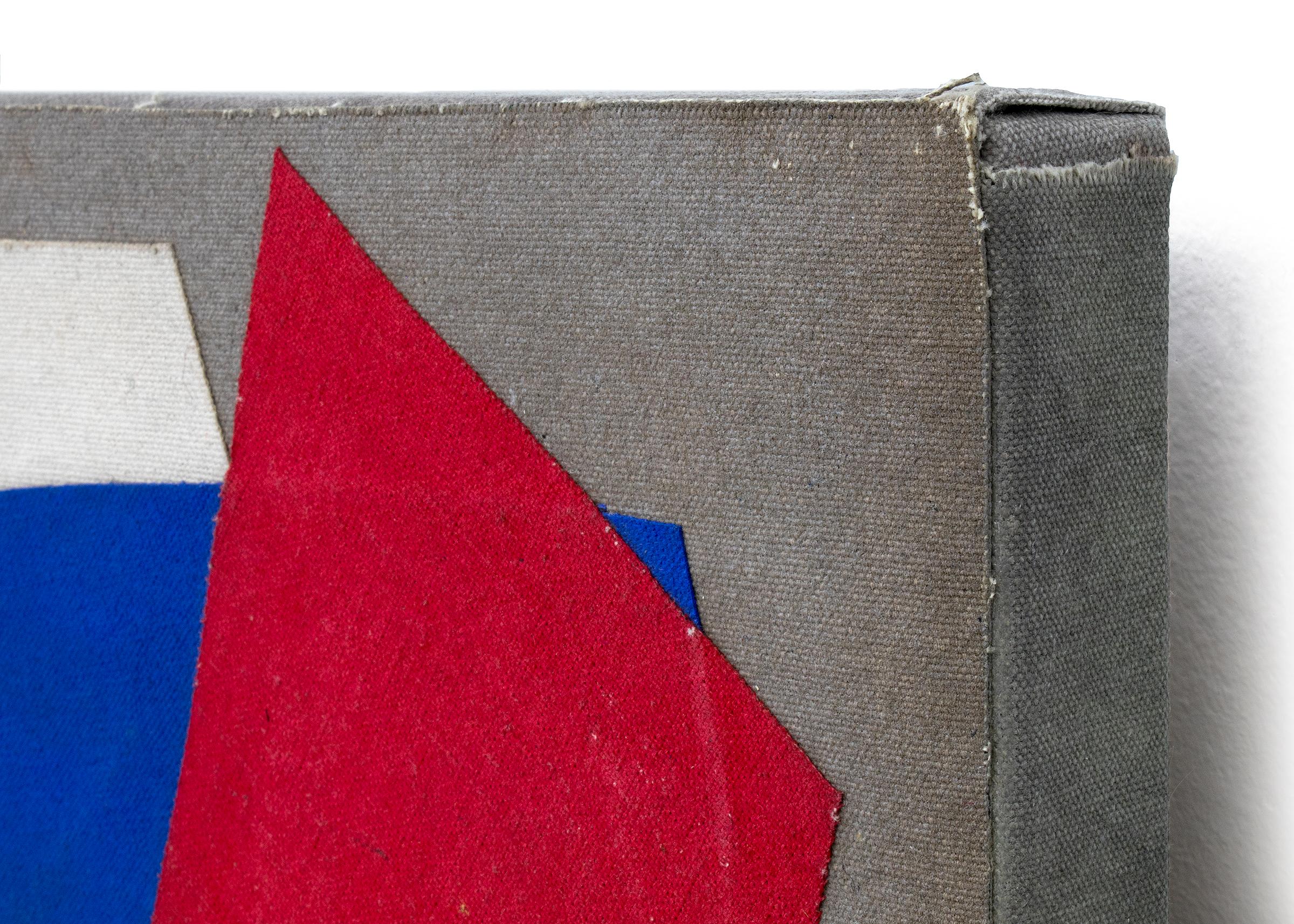 Collage di acrilico e tela su tela dell'artista del XX secolo Margo Hoff (1910-2008).  Un dipinto geometrico astratto realizzato con lo stile caratteristico di Margo, il collage di tela, con pezzi di tela che creano una maggiore dimensione e