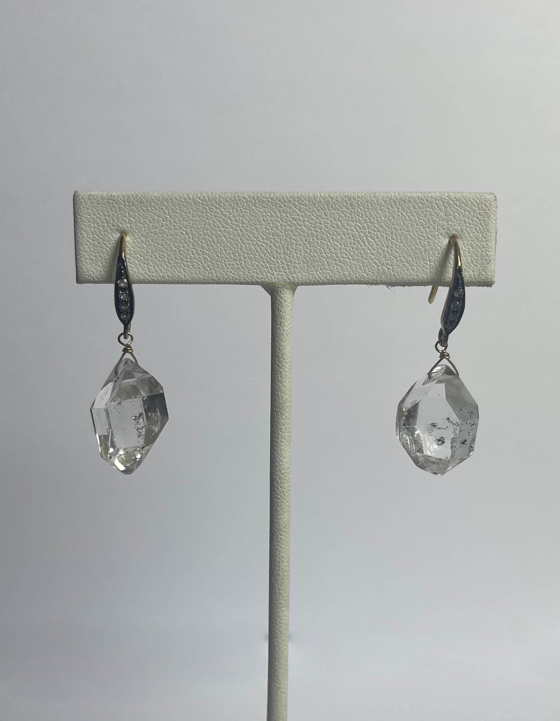 Margo Morrison Herkimer Diamond & White Sapphire Earrings
Materials: Diamond, White Sapphire, Sterling
Hallmarks: 925
Closure/Opening: Pierced wire
Overall Condition: Excellent - mismatched rubber backs
Estimated Retail: $295

Measurements:
Length: