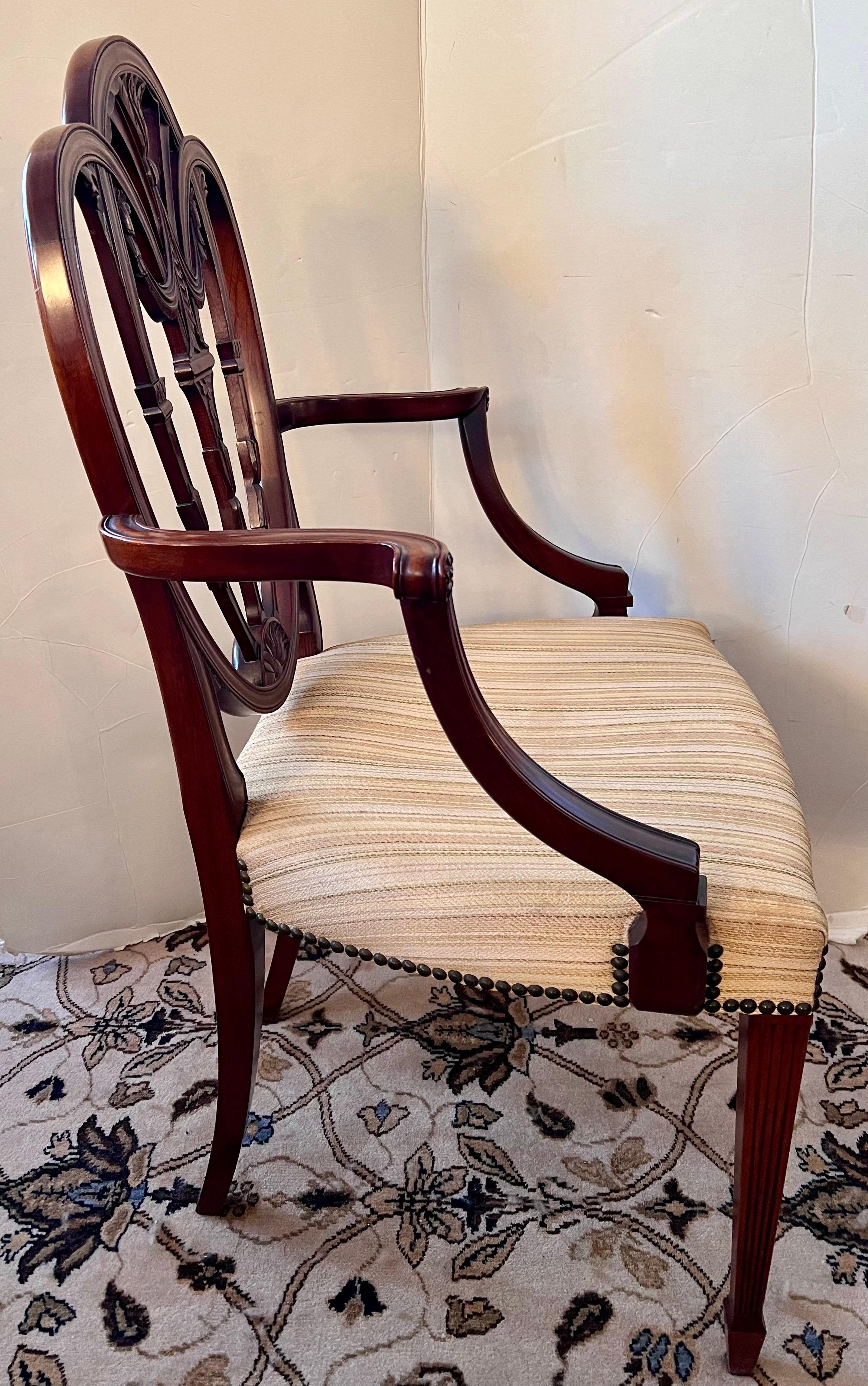 Margolis Handgefertigtes Mahagoni-Esstisch-Set, Esstisch, 6 Stühle im Angebot 6