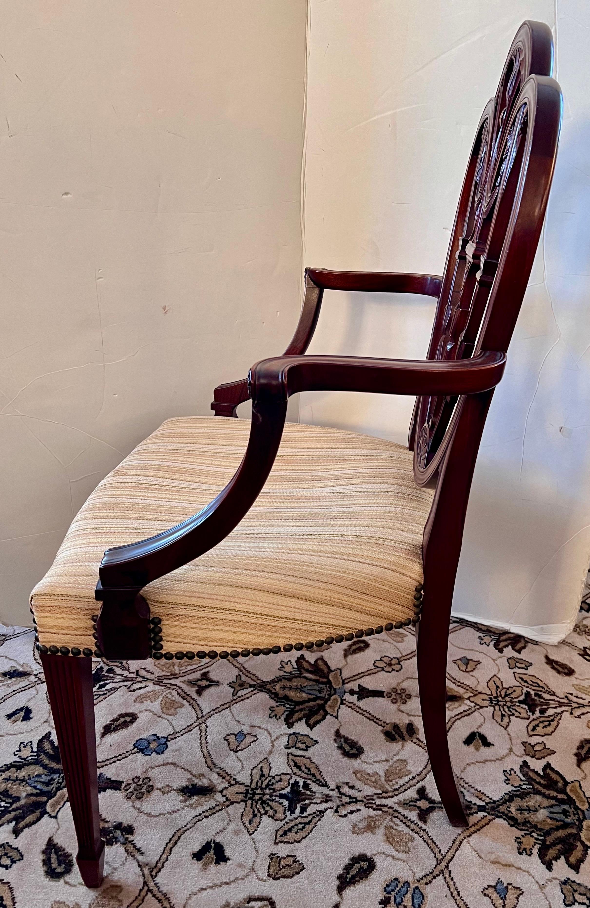 Margolis Handgefertigtes Mahagoni-Esstisch-Set, Esstisch, 6 Stühle im Angebot 4