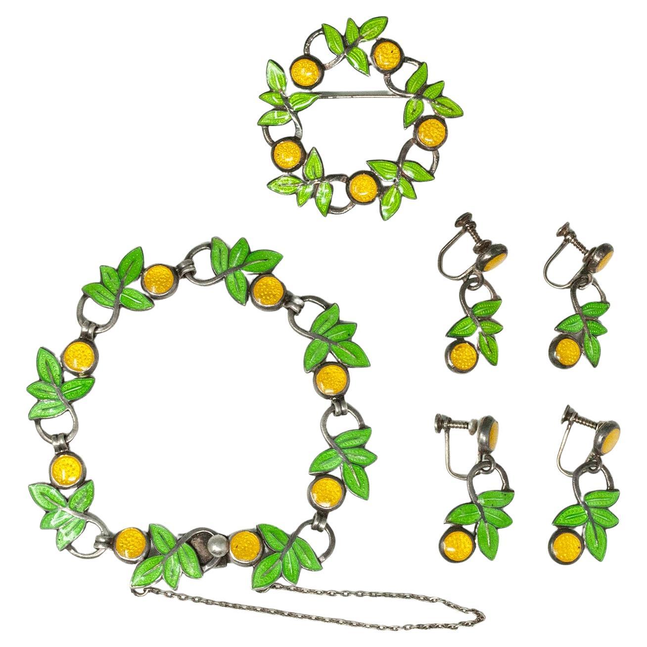 Margot de Taxco Cloisonne Lemon Bracelet, Brooch and Two Earrings Set im Angebot