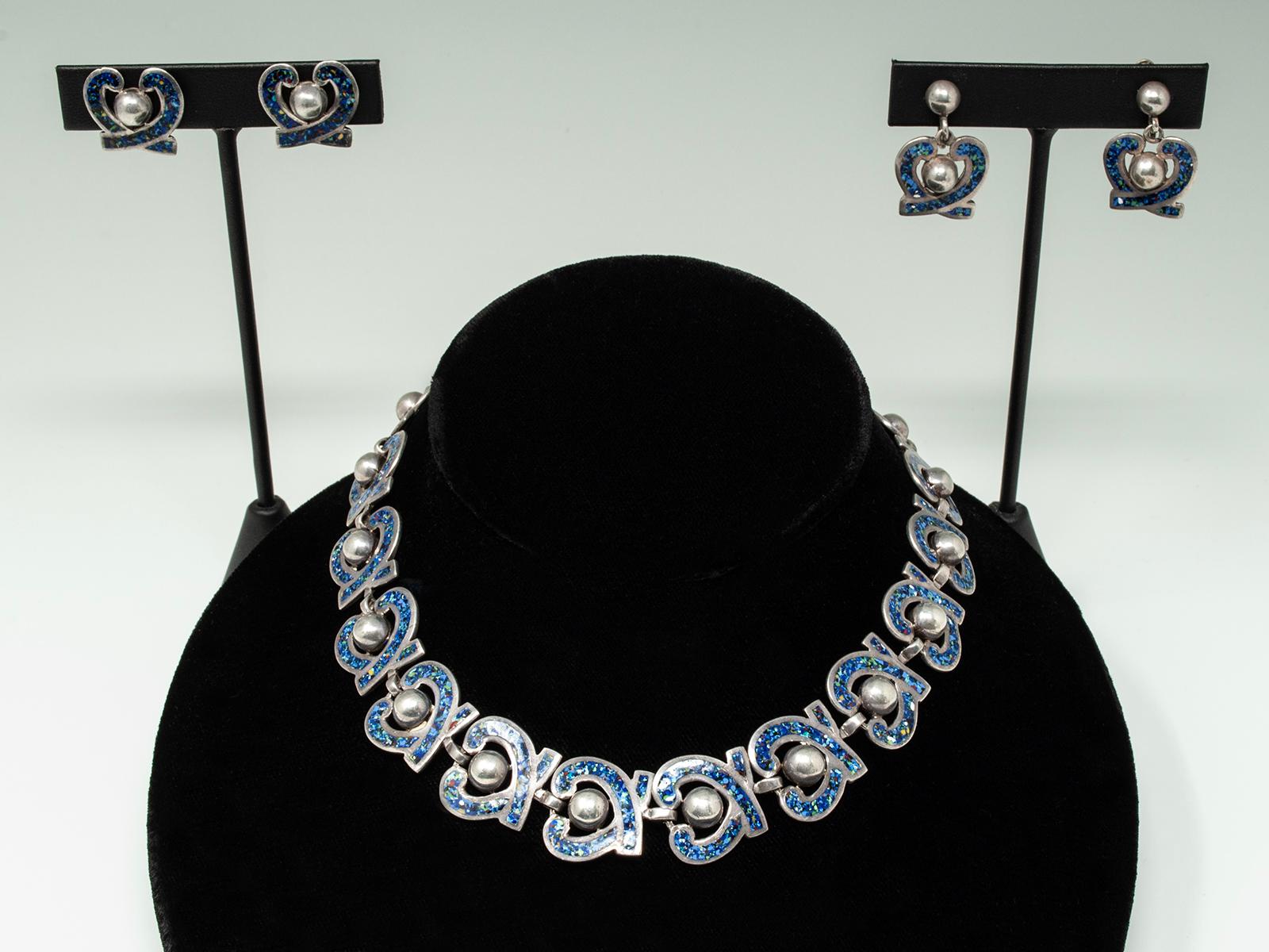 Artisan Margot De Taxco Collier en émail et argent et deux paires de boucles d'oreilles en vente