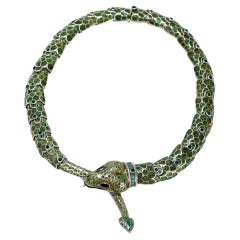 Collar corto o collar tipo gargantilla con forma de serpiente, de esmalte y plata de ley, de Margot de Taxco