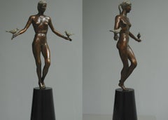 Sculpture en bronze antique de mythologie classique contemporaine