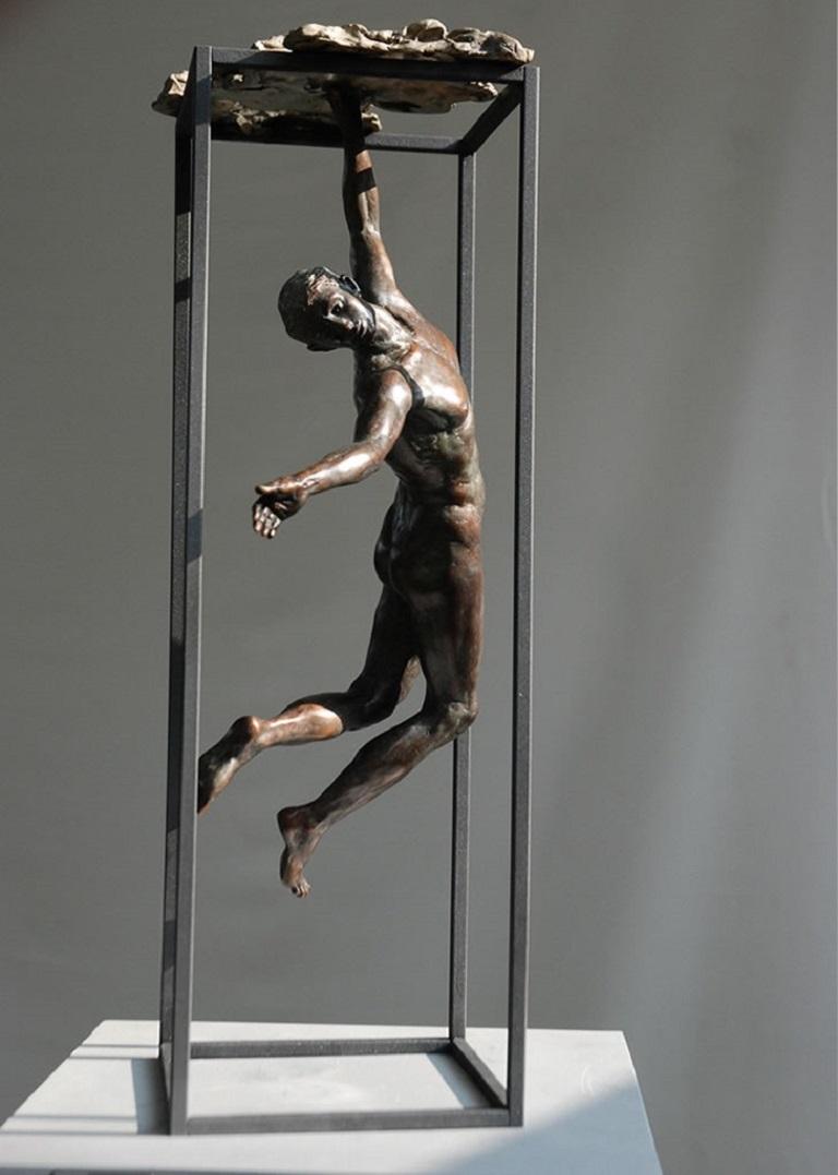 Margot Homan Nude Sculpture – Azimuth-Bronze-Skulptur Klassische zeitgenössische Mythologie 