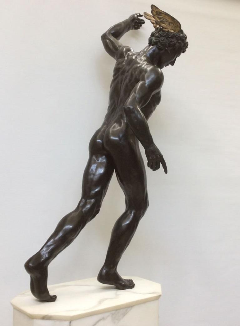 Mercurius Bronze Sculpture Contemporary Classic Mythology - Gold Figurative Sculpture by Margot Homan