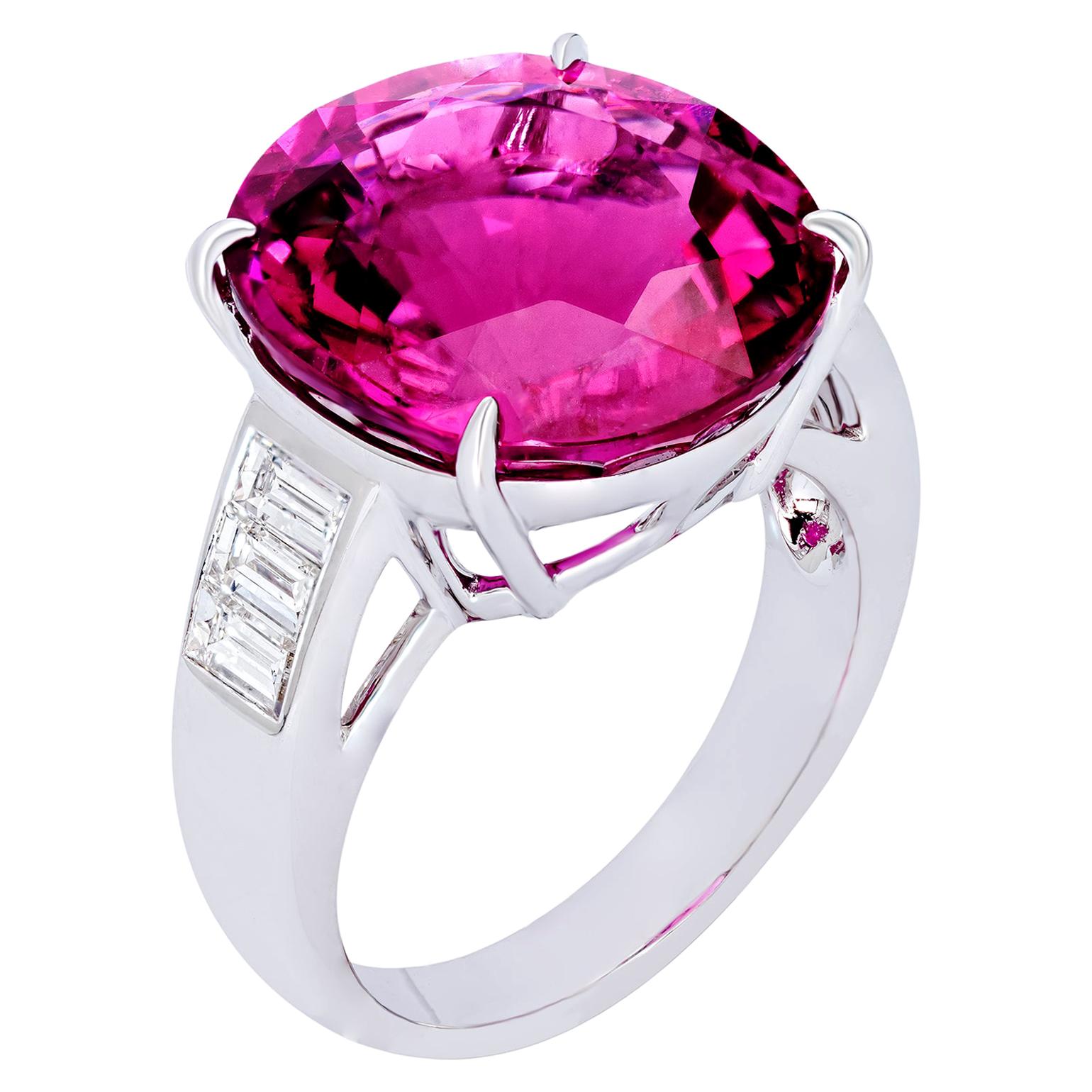 Margot McKinney 18 Karat Gold Ring with an oval Rubelite with 6 White Diamonds