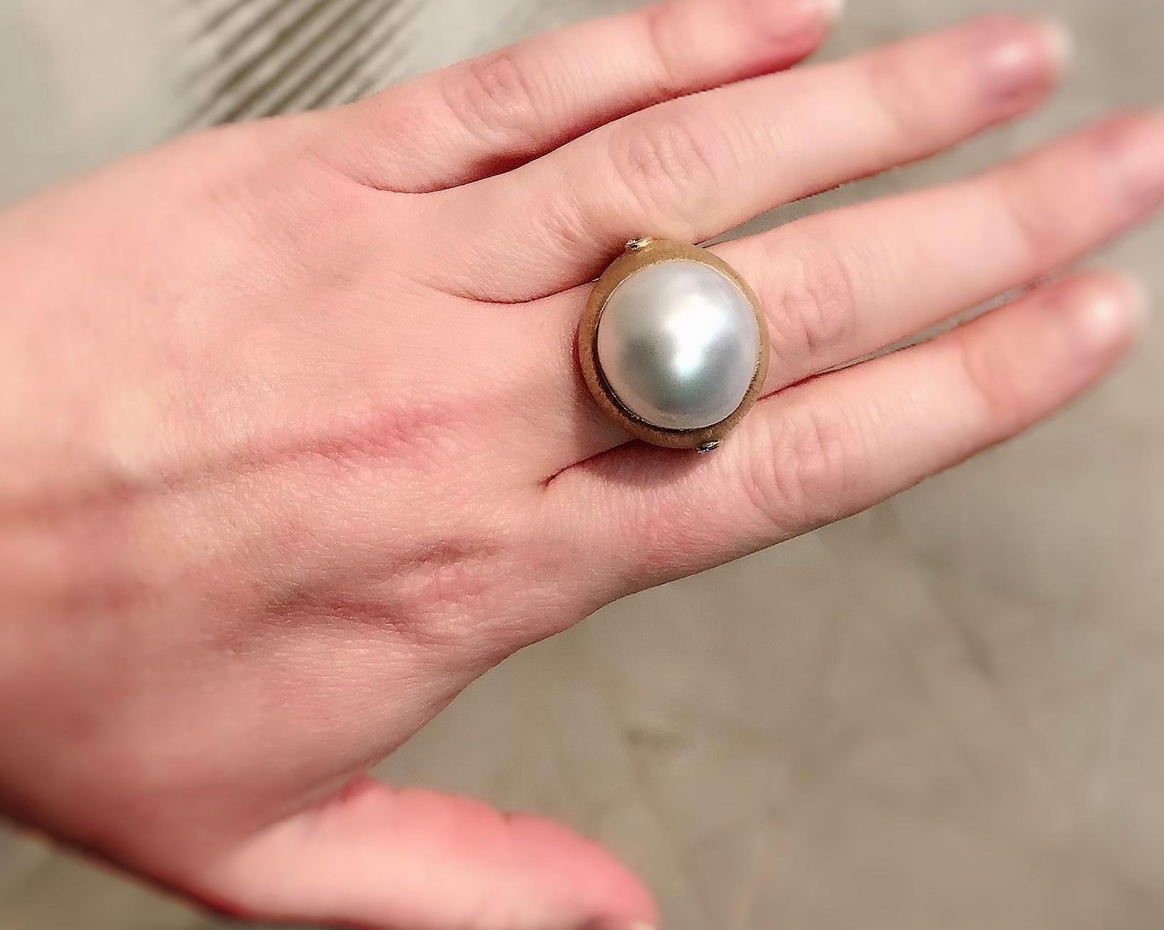 Margot McKinney 18K Brushed Finish Gold Ring with South Sea Pearl and Diamonds In New Condition In Brisbane AU , Queensland