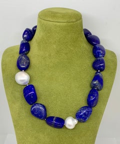 Margot McKinney 18 Karat White Gold Australian South Sea Pearl and Lapis Necklet