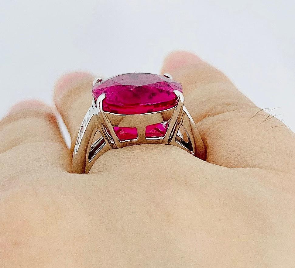 Margot McKinney 18 Karat Gold Ring with an oval Rubelite with 6 White Diamonds In New Condition In Brisbane AU , Queensland