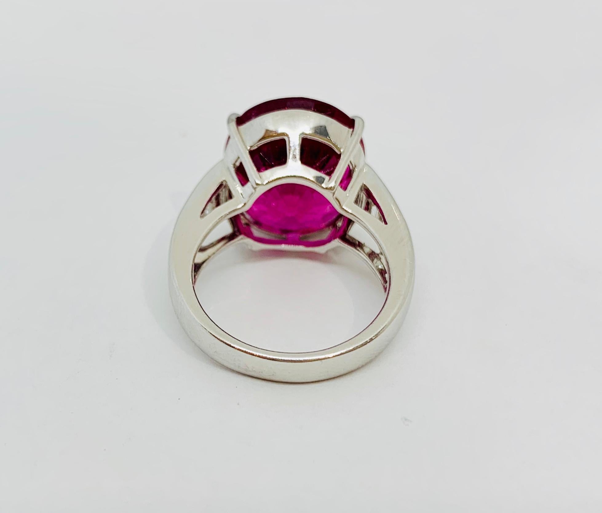 Margot McKinney 18 Karat Gold Ring with an oval Rubelite with 6 White Diamonds 1