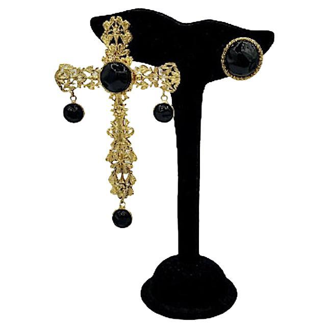 MARGUERITE DE VALOIS Black Pendant Cross Studs Earrings For Sale