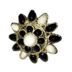 MARGUERITE DE VALOIS Bague byzantine en verre Molten noir et blanc