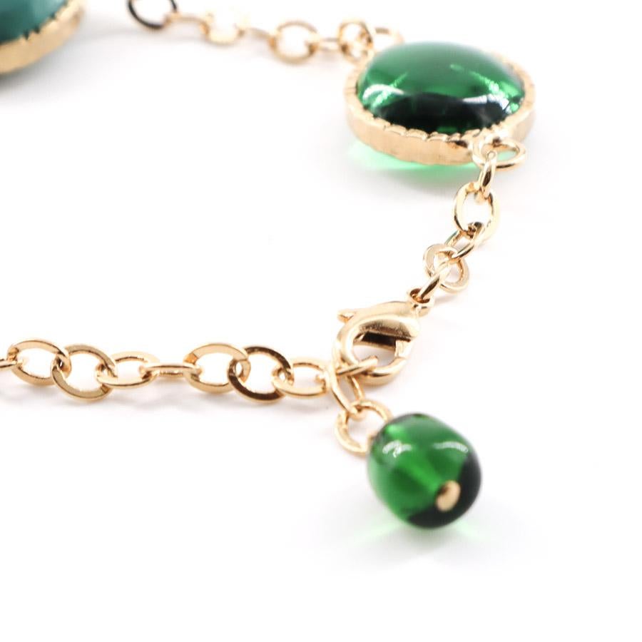 MARGUERITE DE VALOIS Chain Bracelet And Green Cabochons In New Condition In Paris, FR