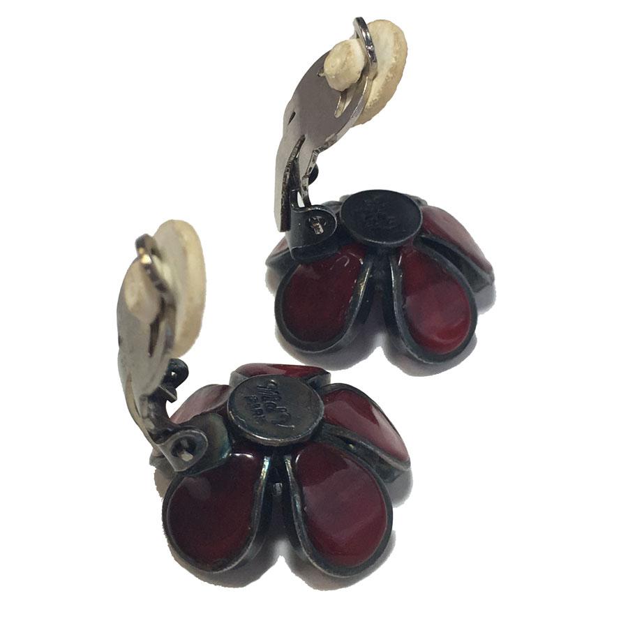 Women's Marguerite De Valois Flower Clip Earrings