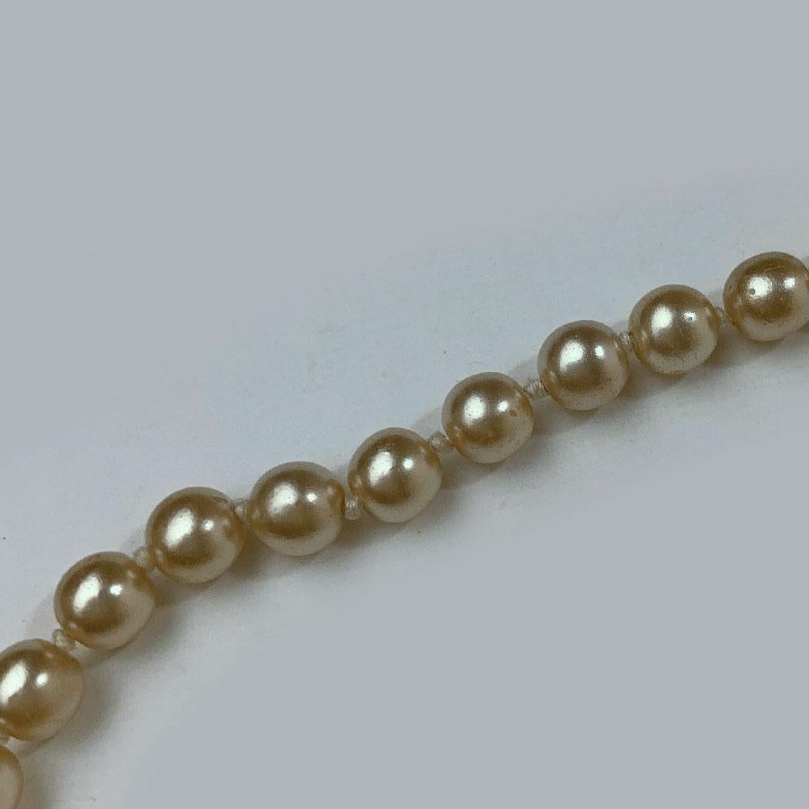 MARGUERITE DE VALOIS Long Beaded Necklace in Molten Glass Pearls For Sale 1