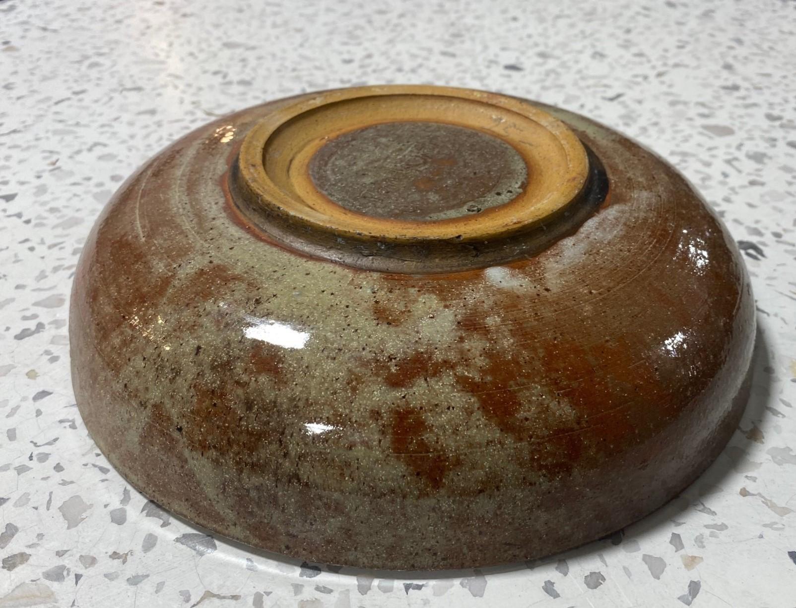 Marguerite Wildenhain Signed Pond Farm Mid-Century Modern Studio Pottery Bowl For Sale 4