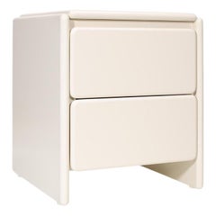 Mari Bedside Table: Soft Curves in Lacquered Elegance