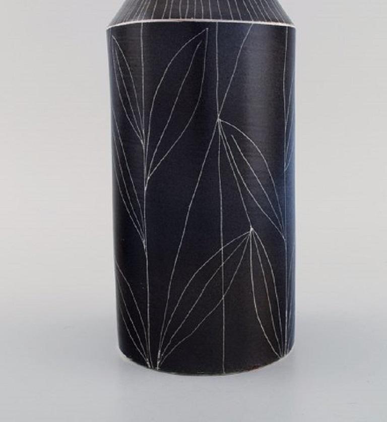 Mari Simmulson for Upsala-Ekeby, Vase in Glazed Stoneware In Excellent Condition For Sale In Copenhagen, DK