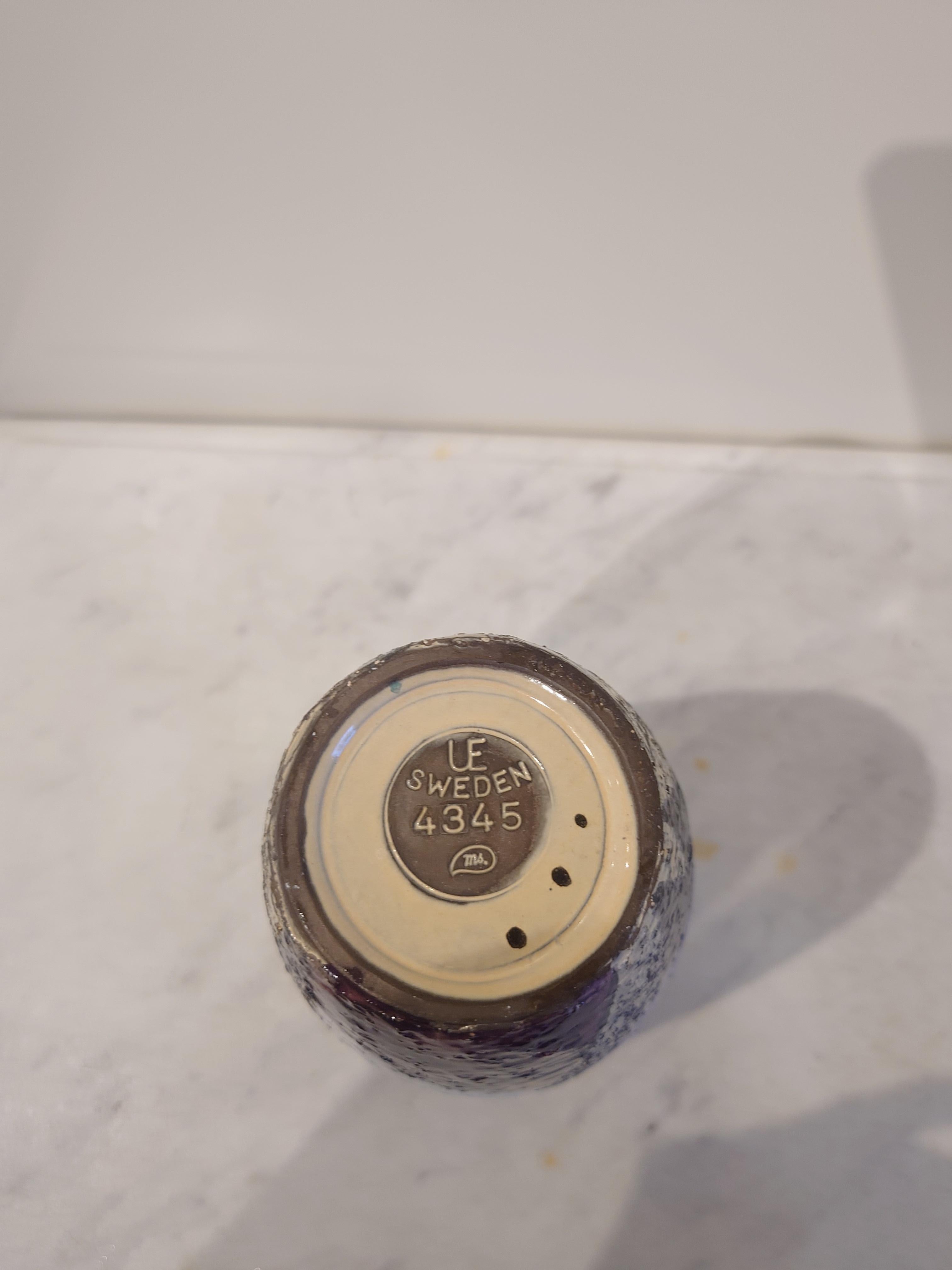 Mari Simmulson designed Swedish mid-century ceramic vase Teodora For Sale 3