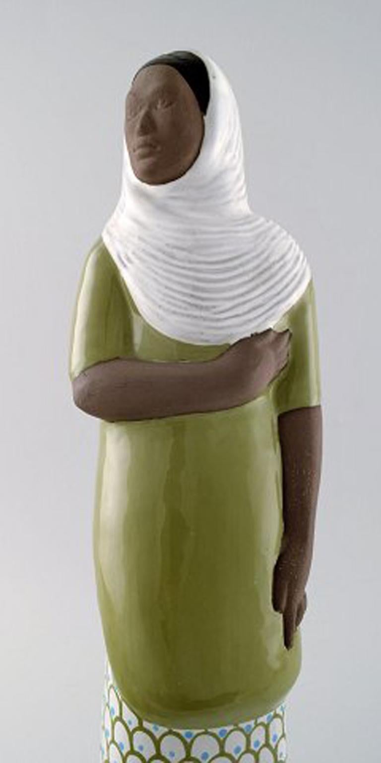 Mari Simmulson Figure, Ceramics, Upsala-Ekeby, Indonesian Woman In Excellent Condition In Copenhagen, DK